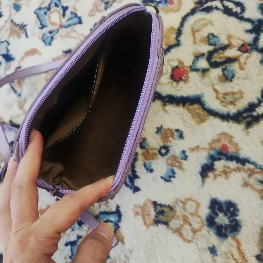 کیف دوشی بنفش