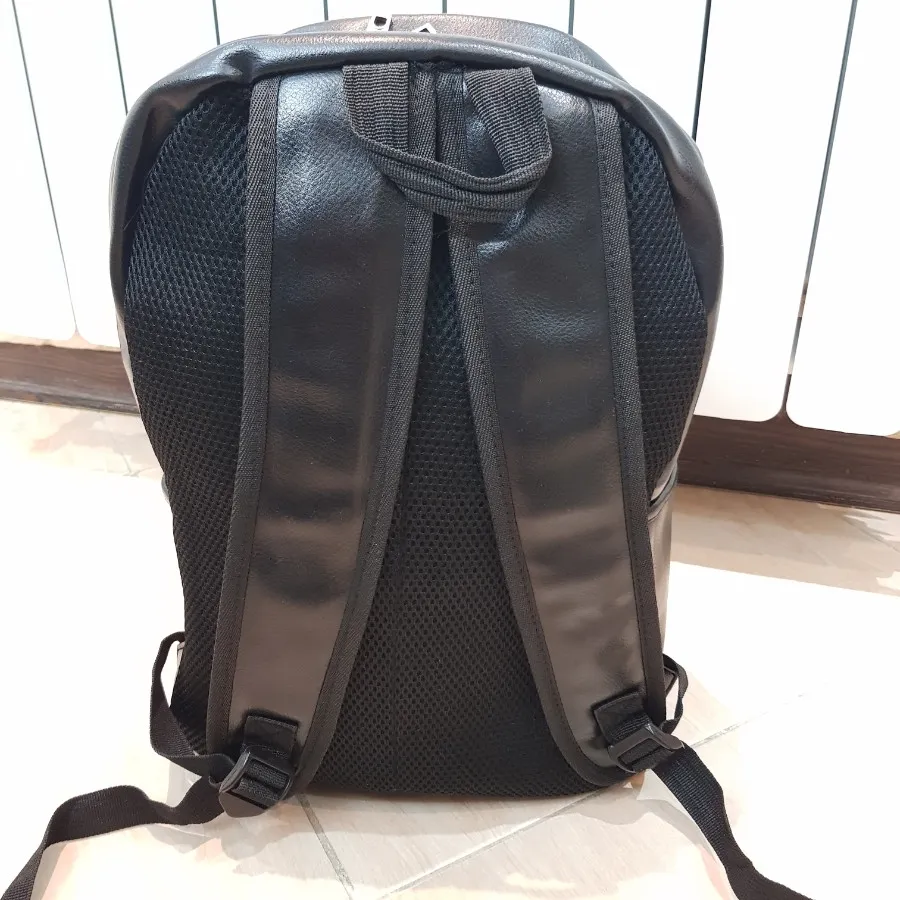 کوله پشتی چرم vans