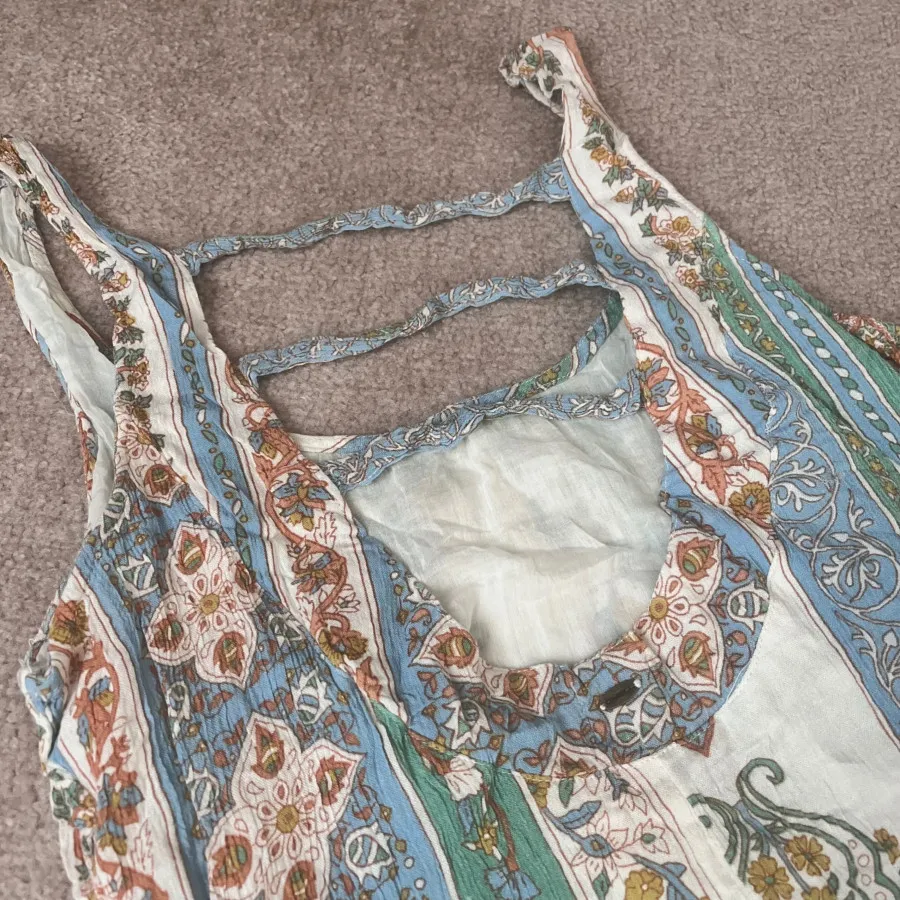 پیراهن ساحلی