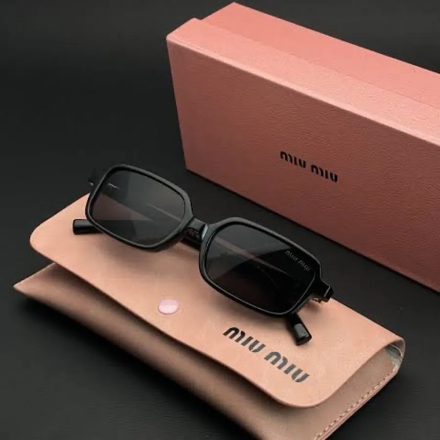 عینک زنانه miumiu