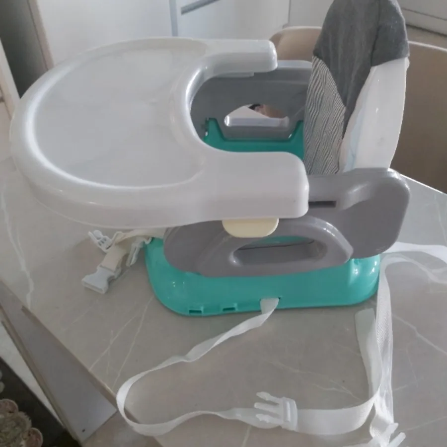 صندلی غذا کودک پرتابل