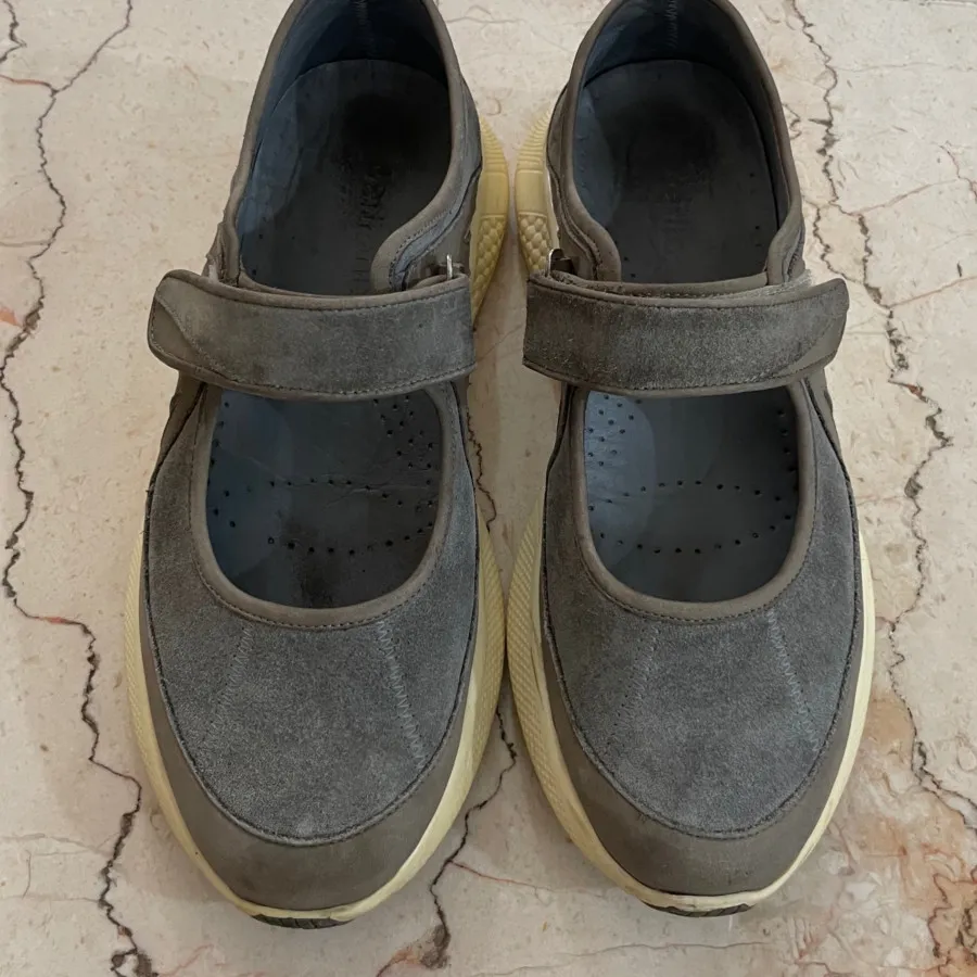 کفش berttonix