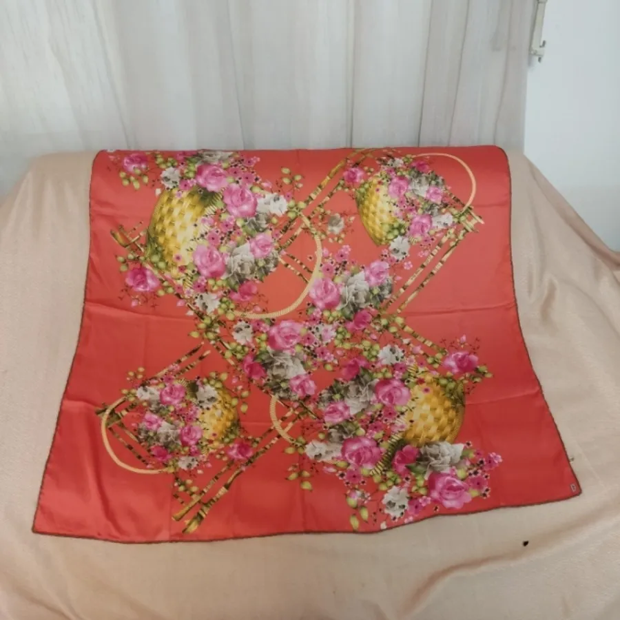 روسری ساتن