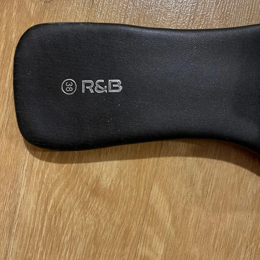 صندل برند R&B