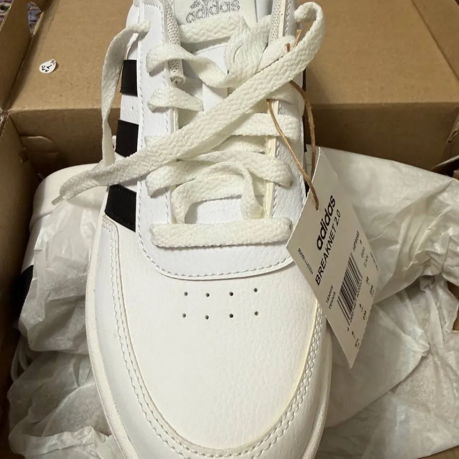 کتونی اورجینال adidas