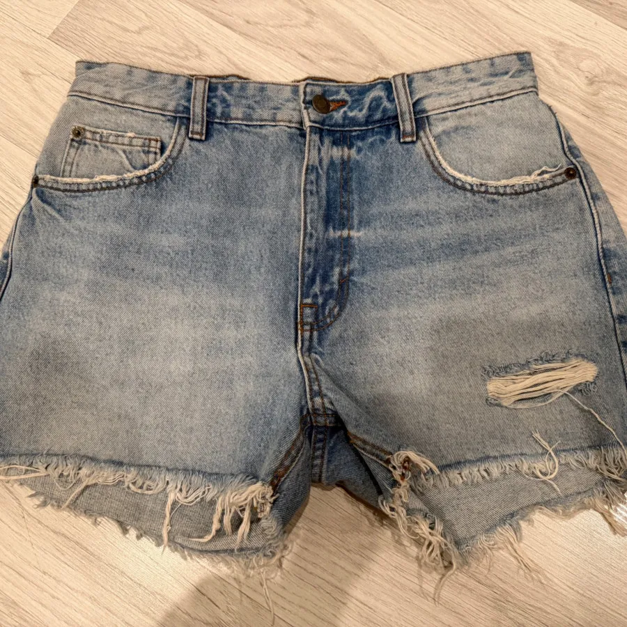 شلوارک جین pull & bear