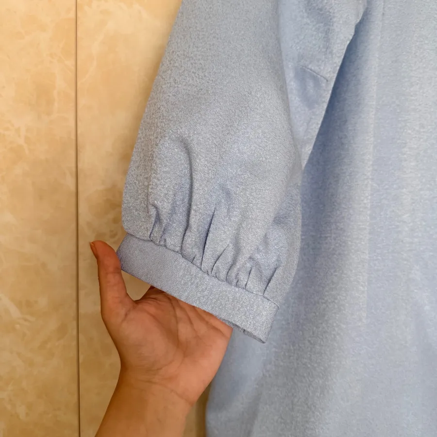 مانتو آبی