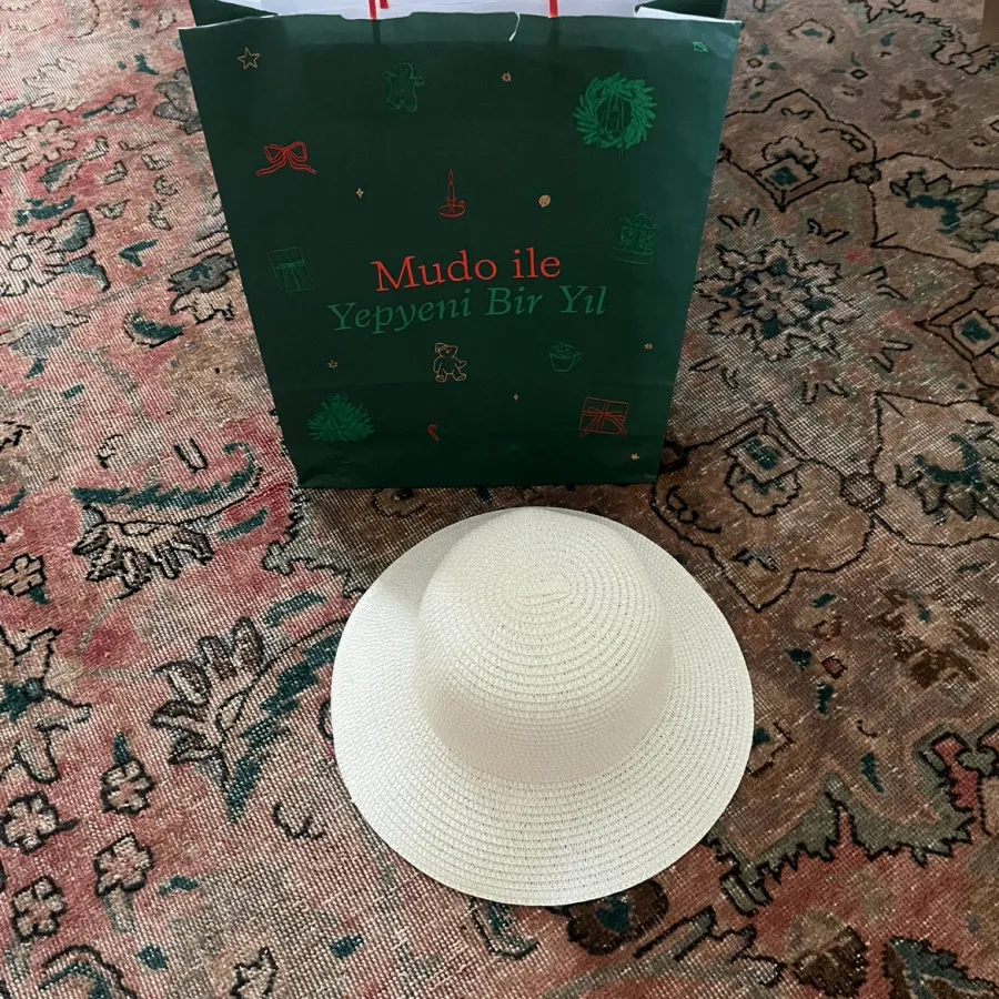 کلاه تابستونی ساحل