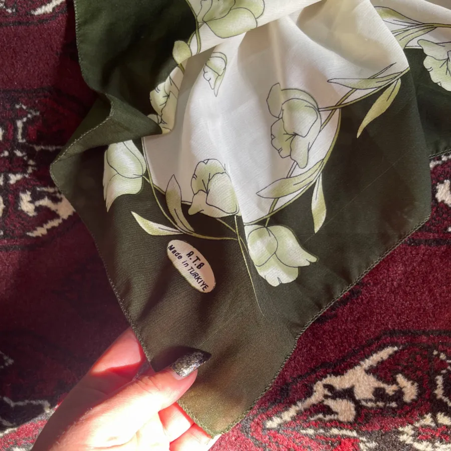 روسری نخی