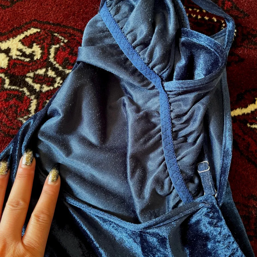 پیراهن مخمل