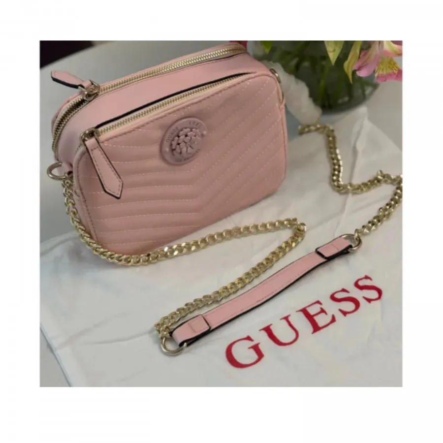 کیف برند گس GUESS
