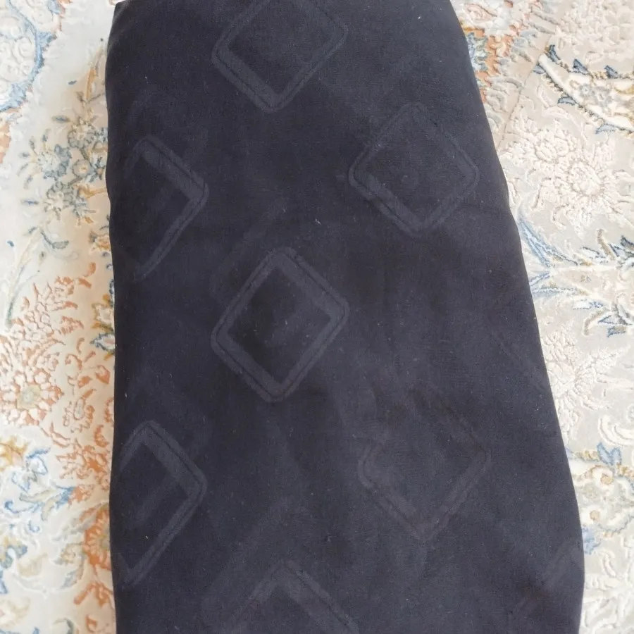 چادر مشکی دوخته شده