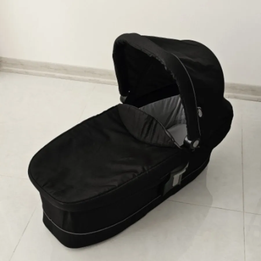 کالسکه و کریکات گراکو مدل