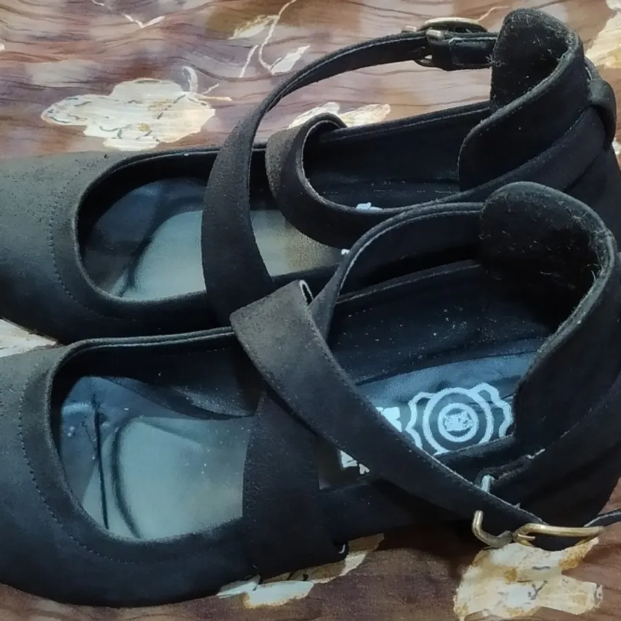 کفش روزمره سایز 37