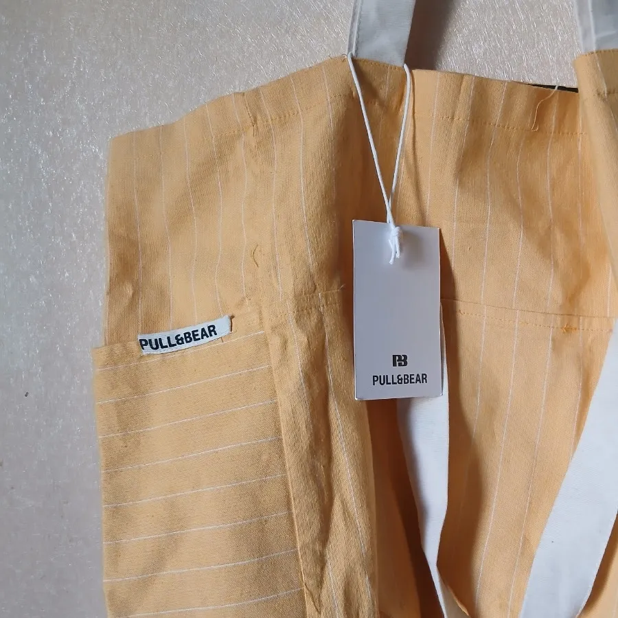 توت بگ Pull & Bear