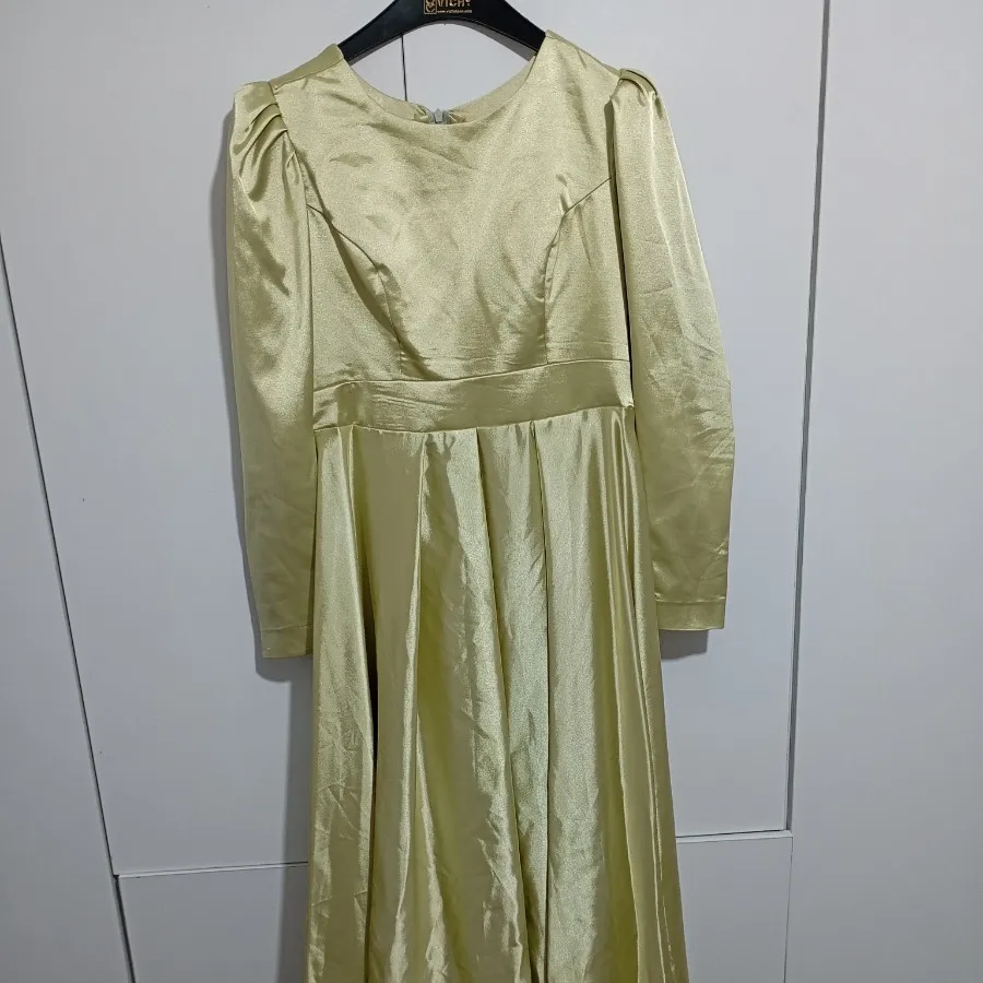 ماکسی ساتن