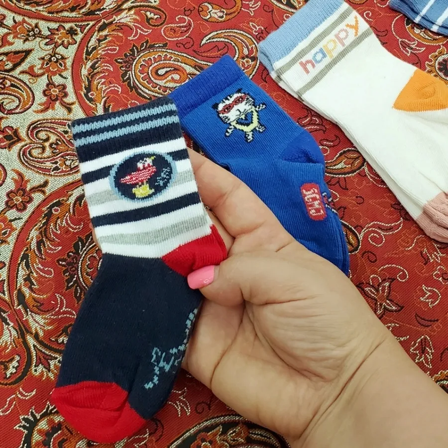جوراب بچگانه