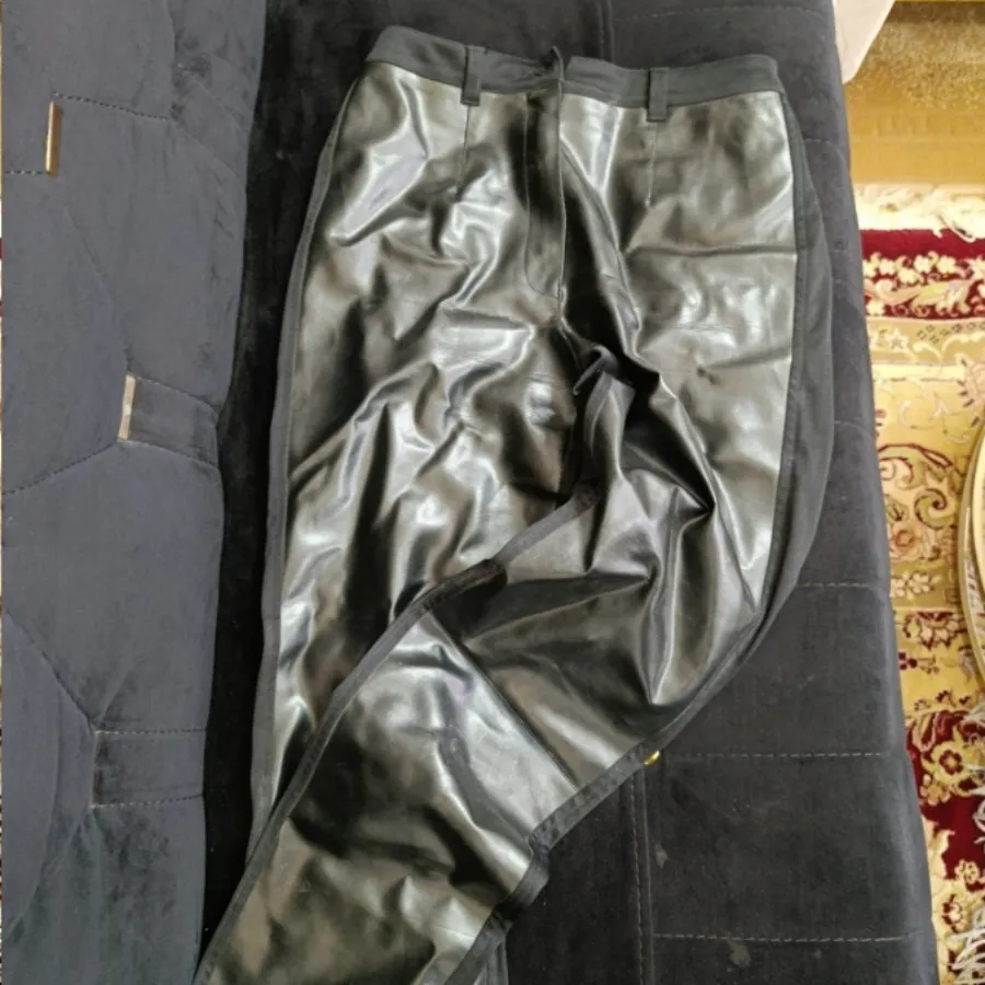 شلوار چر  م