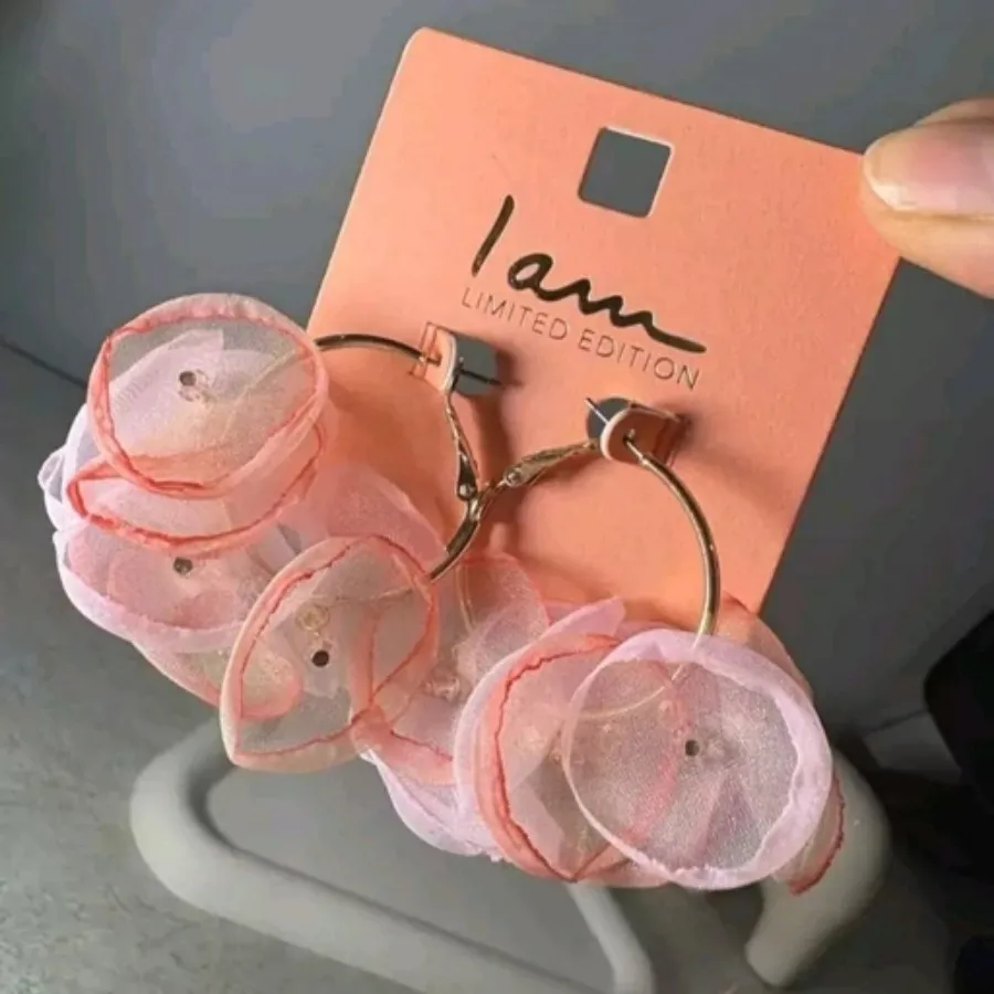 گوشواره توری برند I am