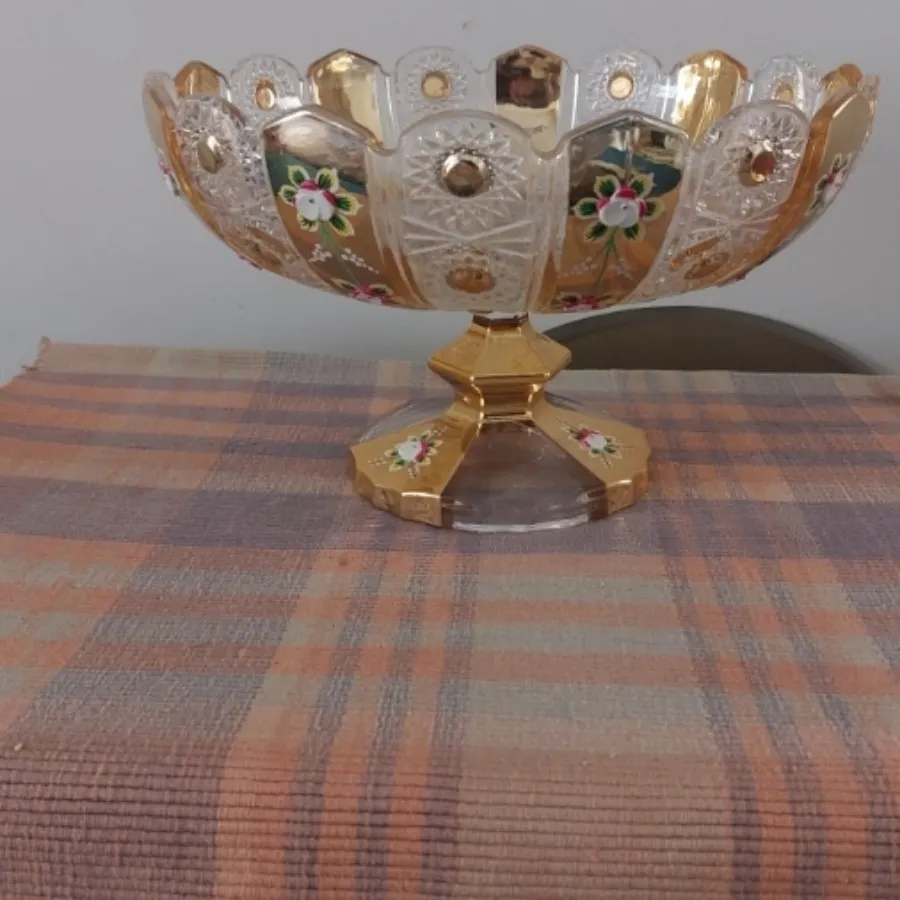 ظرف میوه طلایی