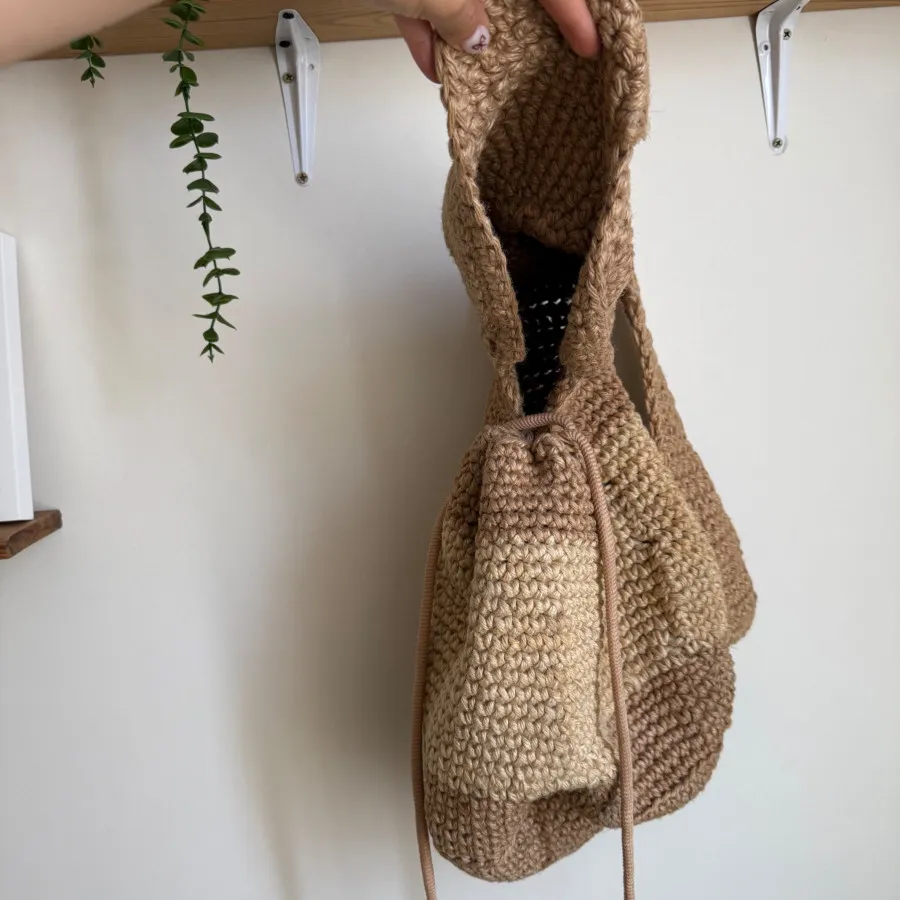 کوله رافیا (کنفی)