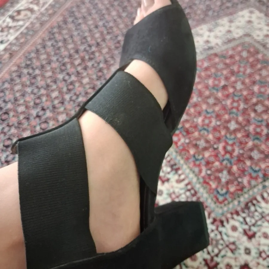 کفش پاشنه بلند