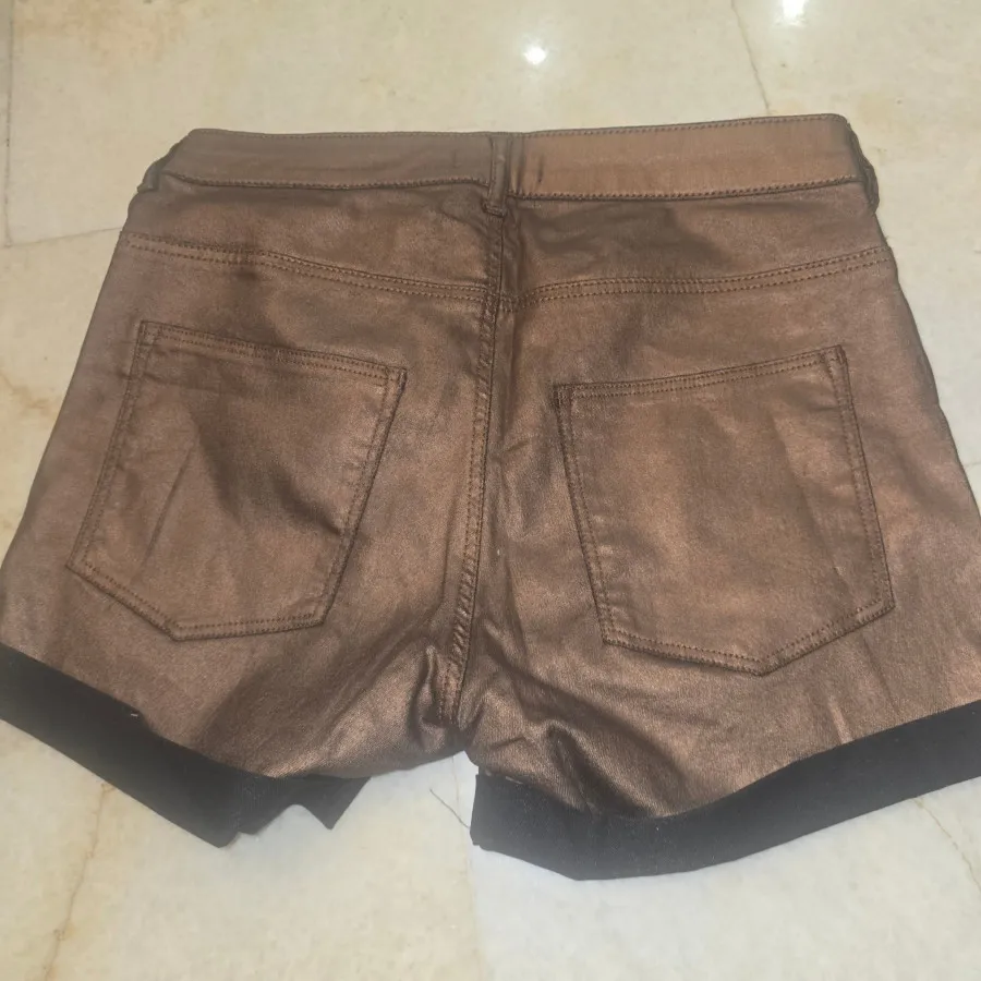شلوارک h&m قهوه ای