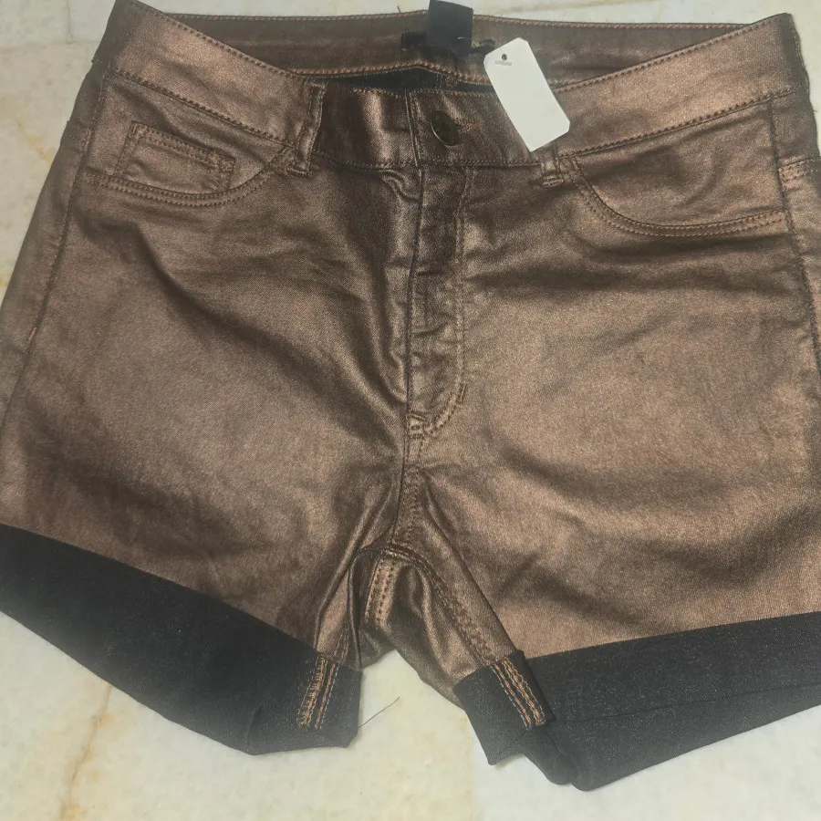 شلوارک h&m قهوه ای