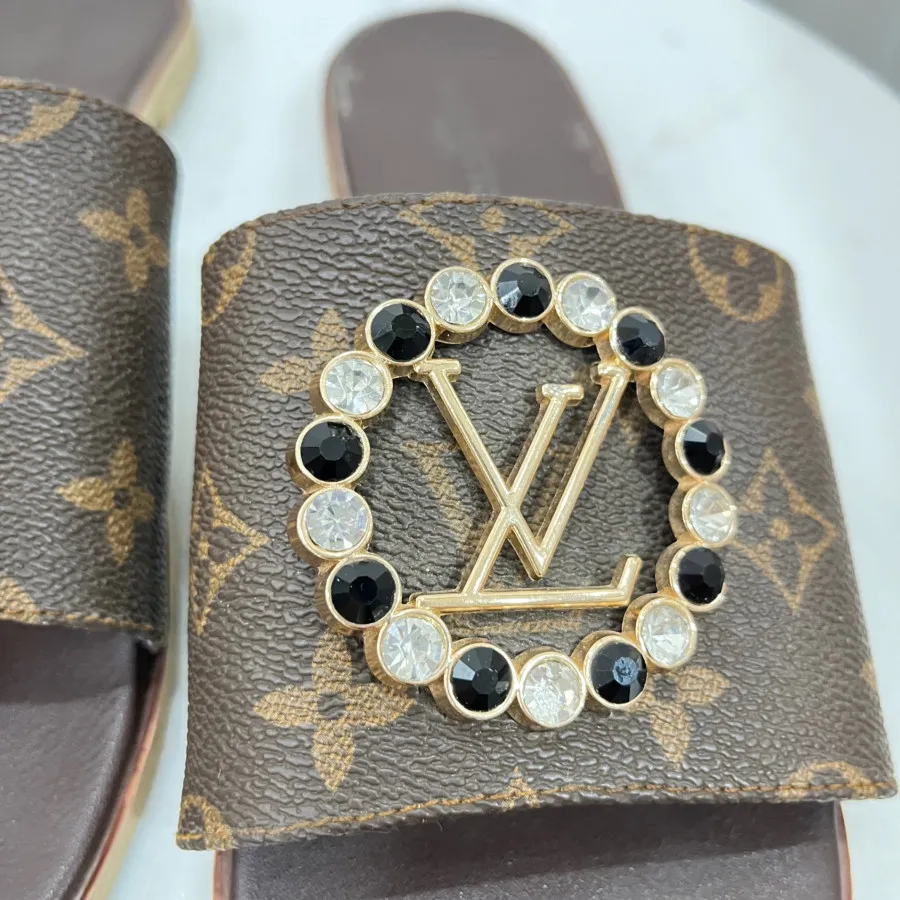 صندل lv