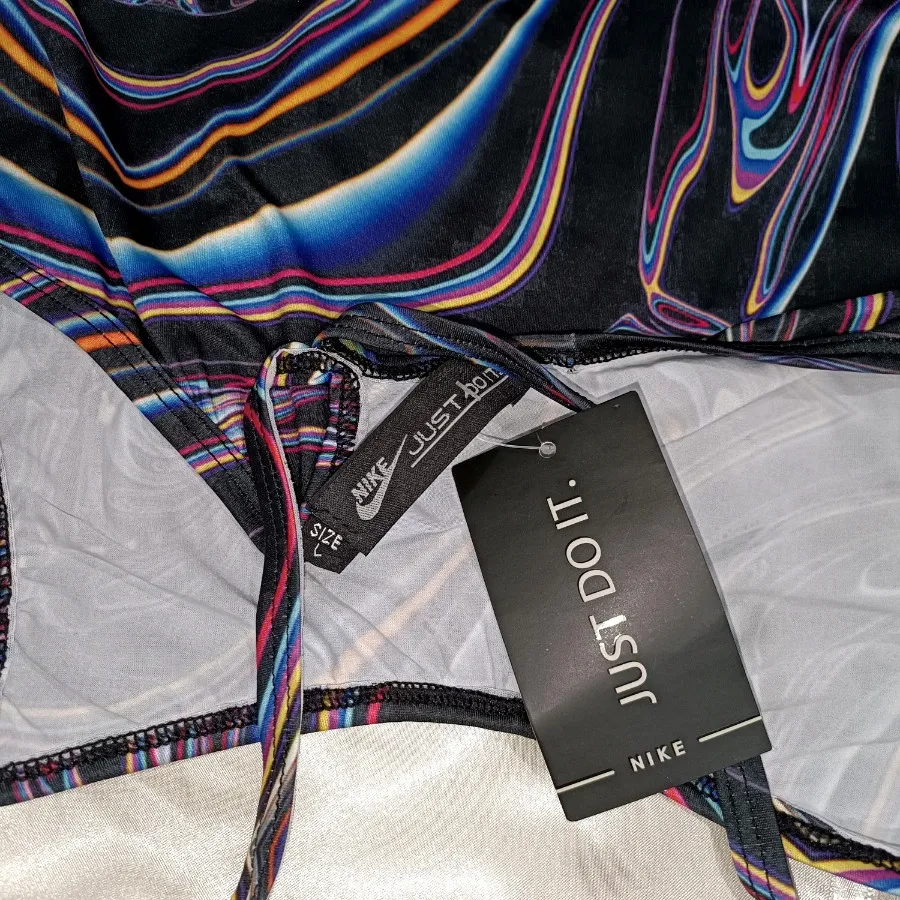 کراپ اسپورت/ورزشی Nike