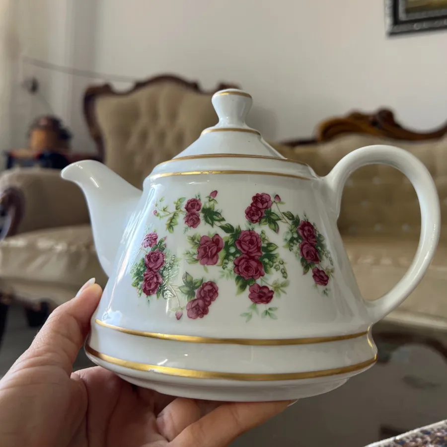 قوری قدیمی