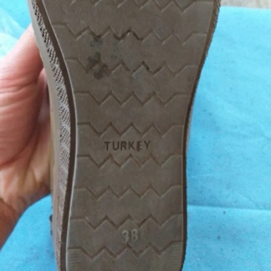 کفش چرم مصنوعی
