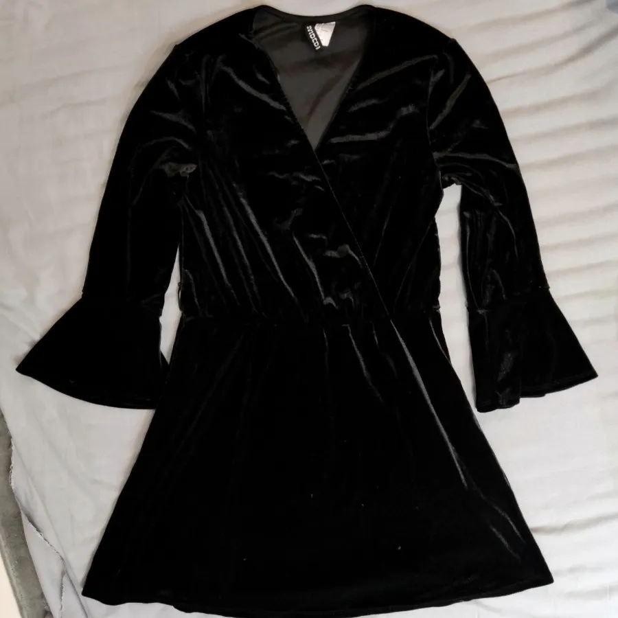 پیراهن مخمل وارداتی h&m