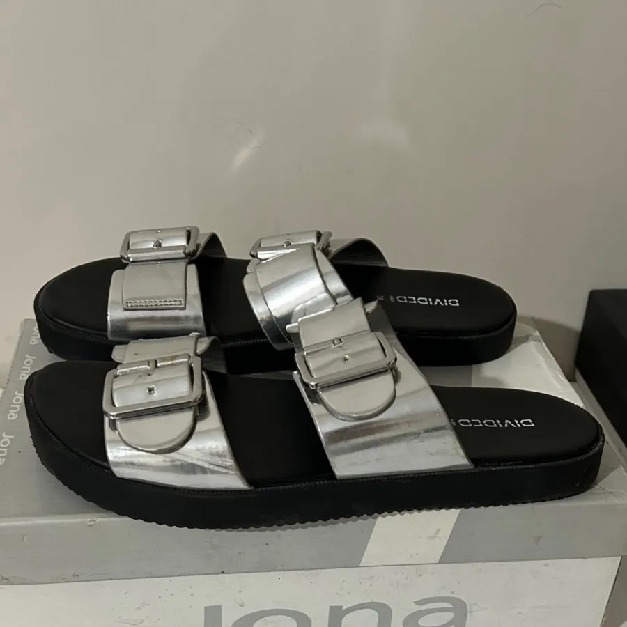 صندل H&M