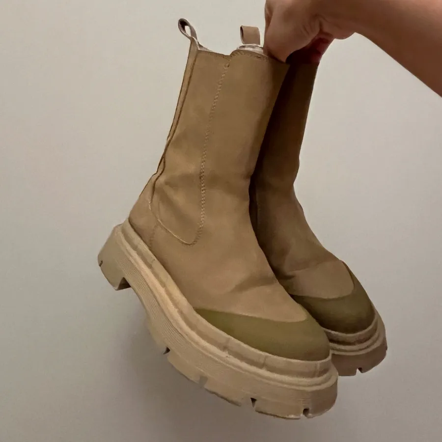بوت زمستونه