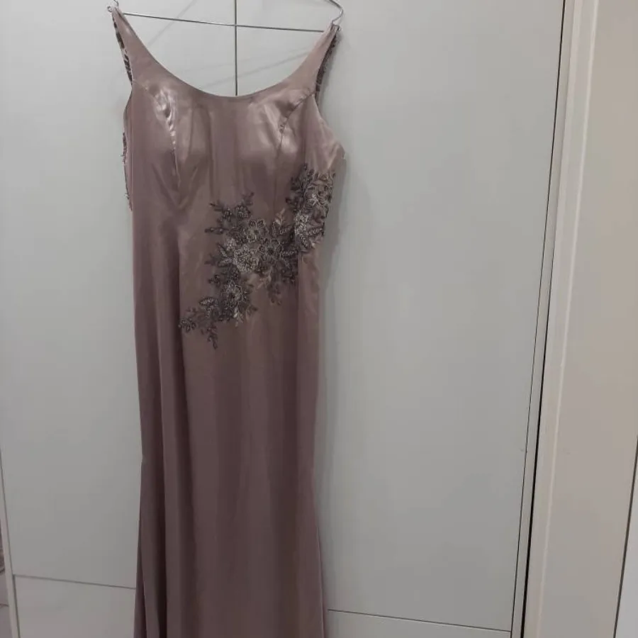 پیراهن مجلسی زنانه