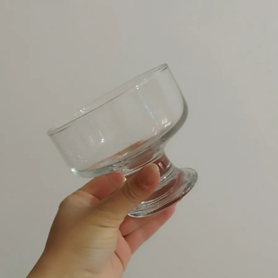 بستنی خوری