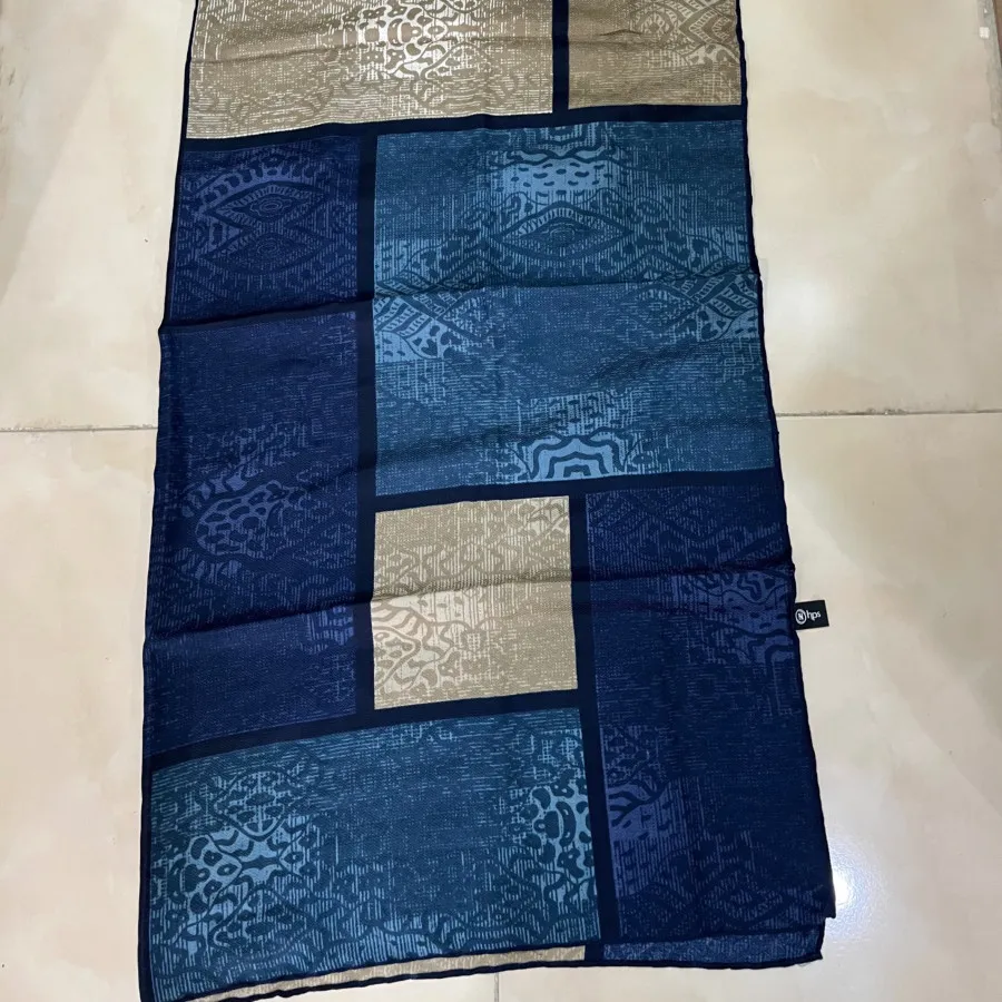 روسری قواره دار