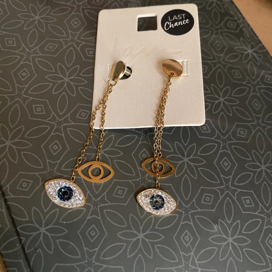 گوشواره استیل چشم