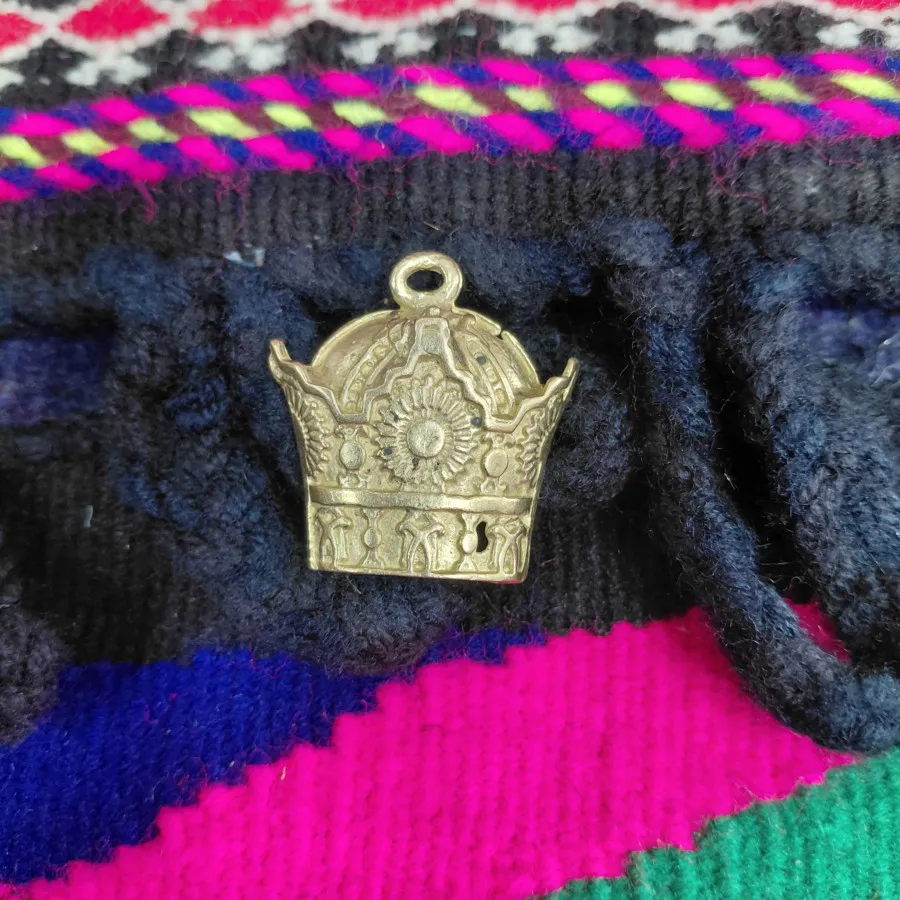 نشان تاج برنجی