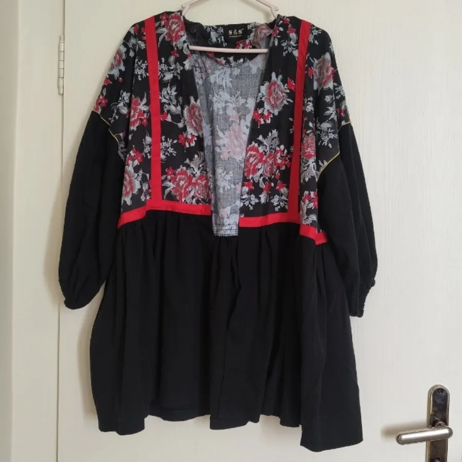 مانتوی عروسکی مزون دوز