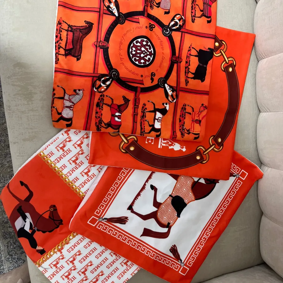 کاور کوسن هرمس
