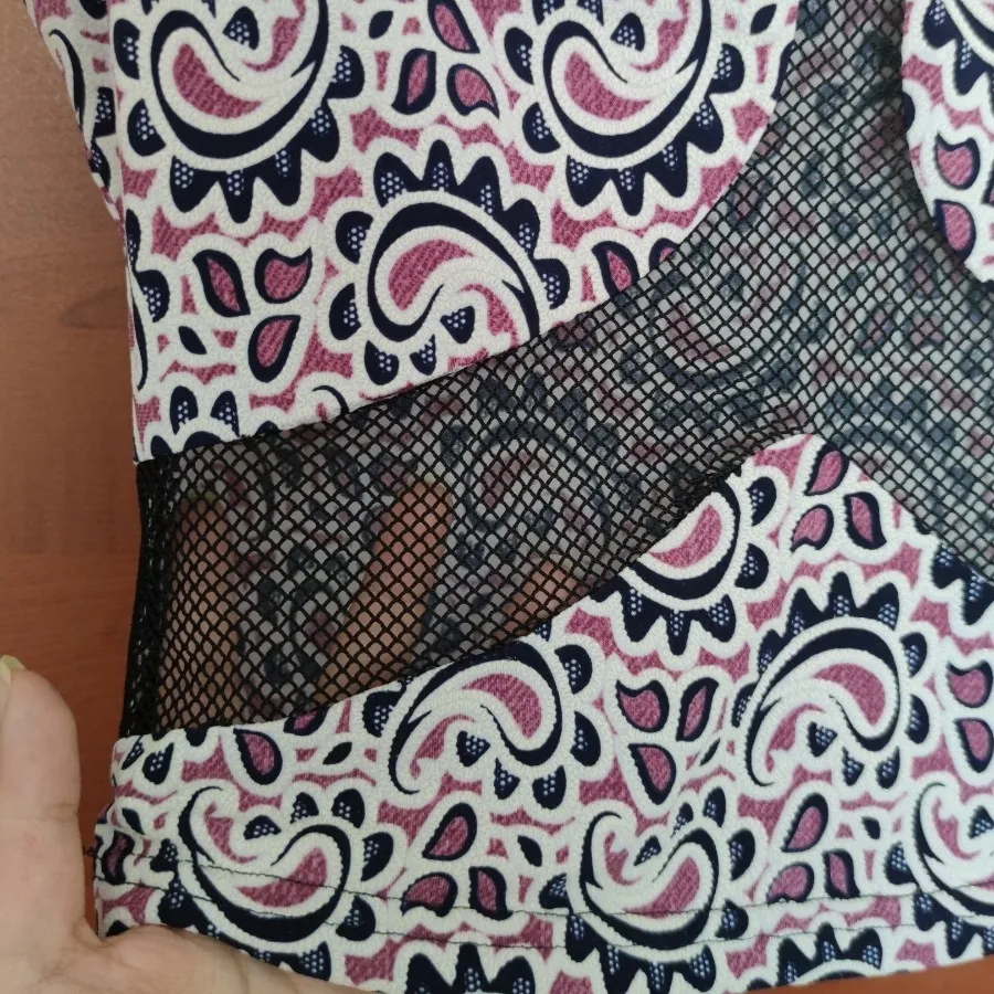 تاپ زنانه