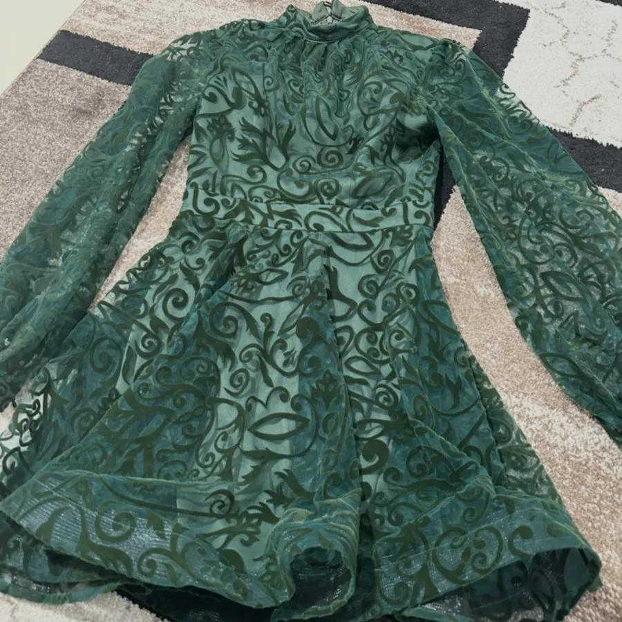 پیراهن عروسکی