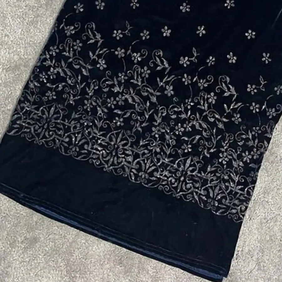 پیراهن مخمل نقره کوب