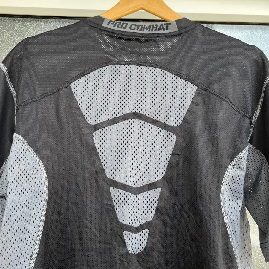 تیشرت Nike pro
