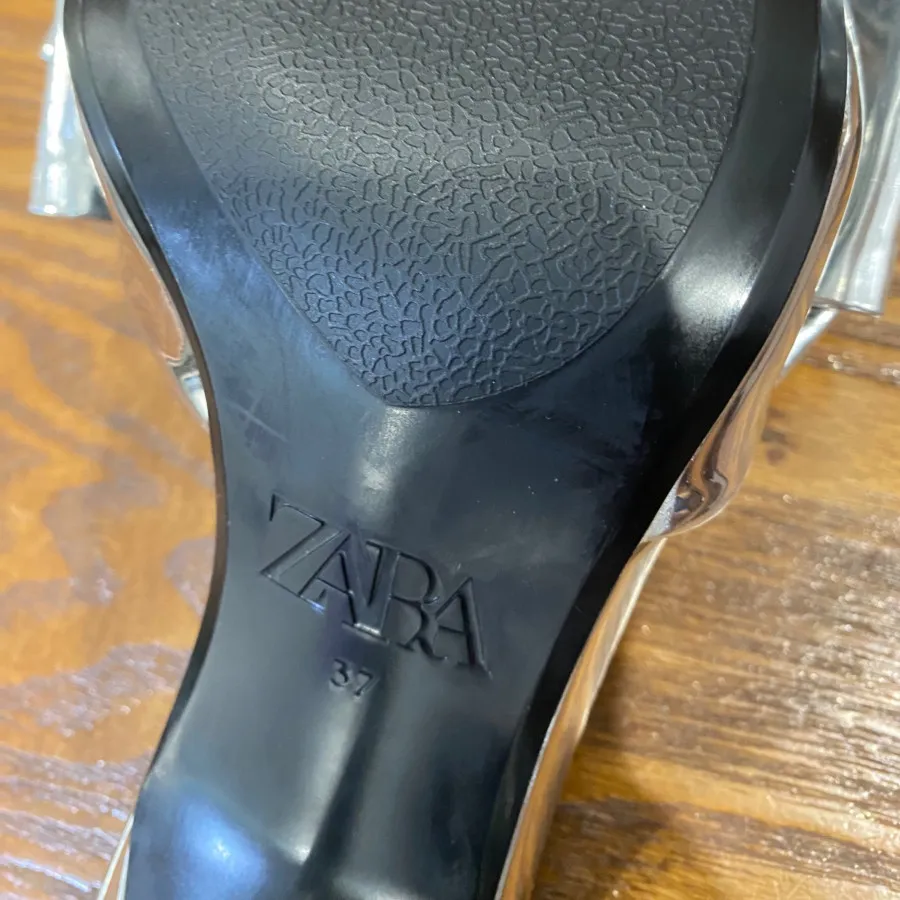 کیف و کفش زارا