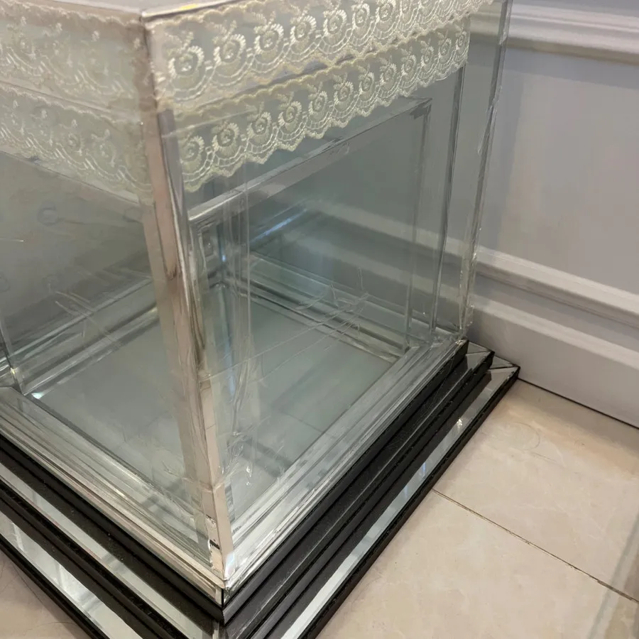باکس بله برون شیشه ای ایی