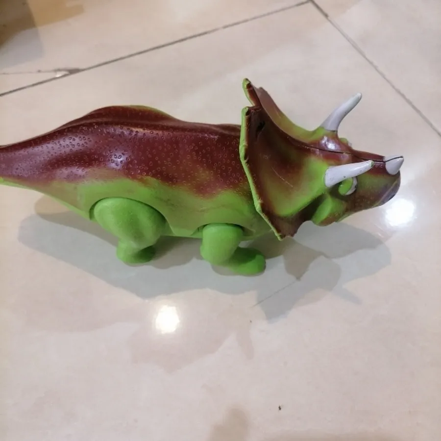 دایناسور باتری خور