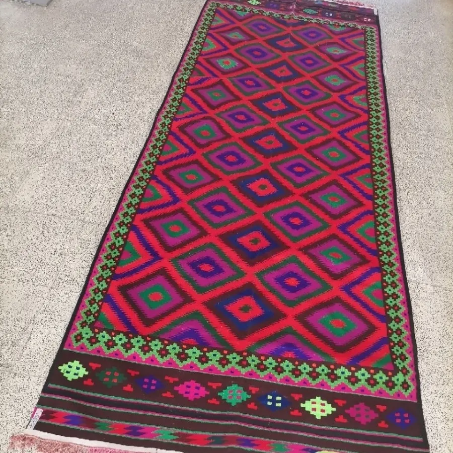 گلیم کاموایی آکرولیک